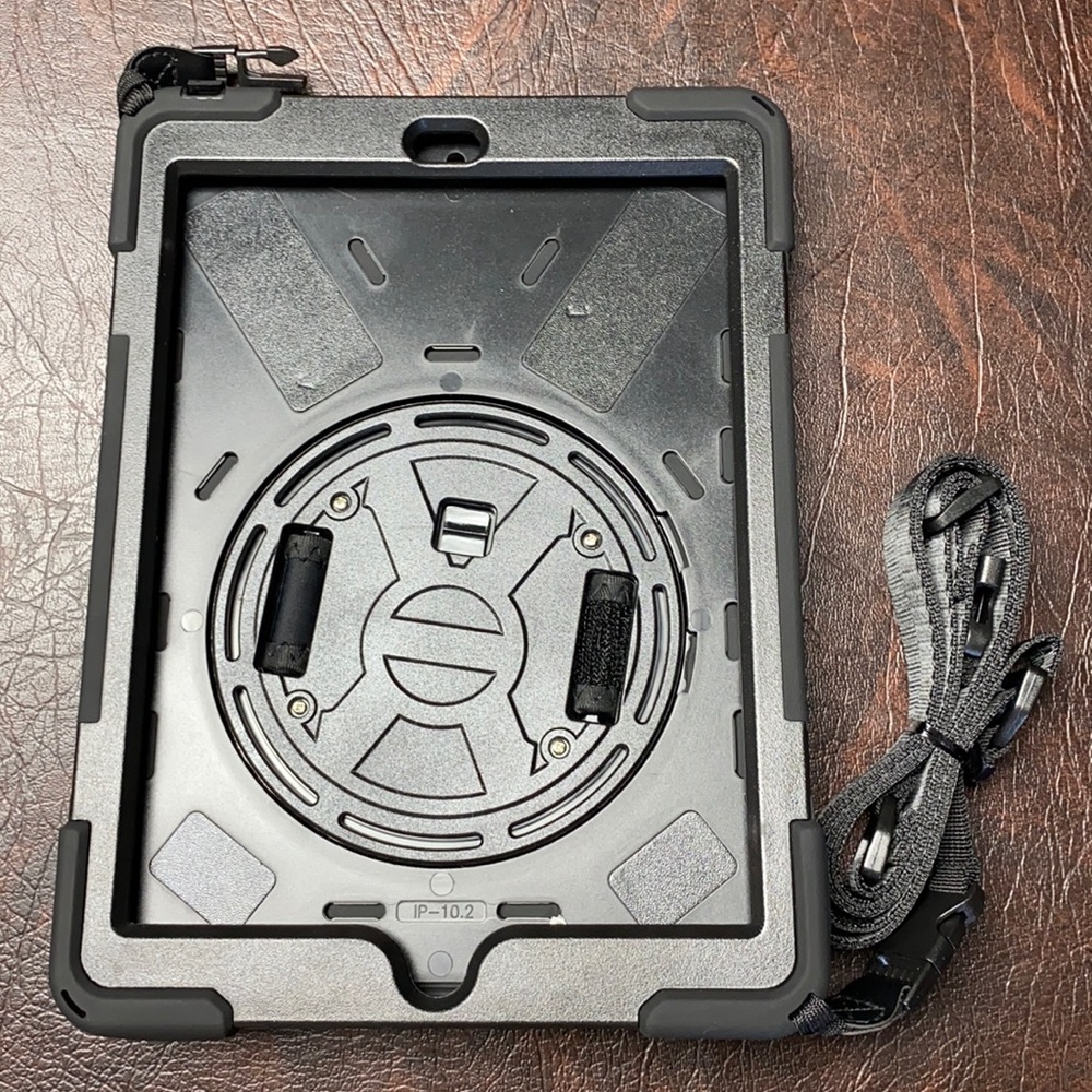 (Used) iPad 7th gen case with handle & stand